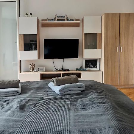 Center Apartment Iva Novi Sad Ngoại thất bức ảnh