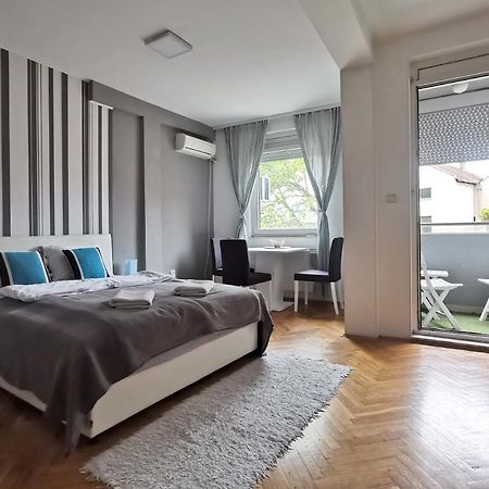 Center Apartment Iva Novi Sad Ngoại thất bức ảnh